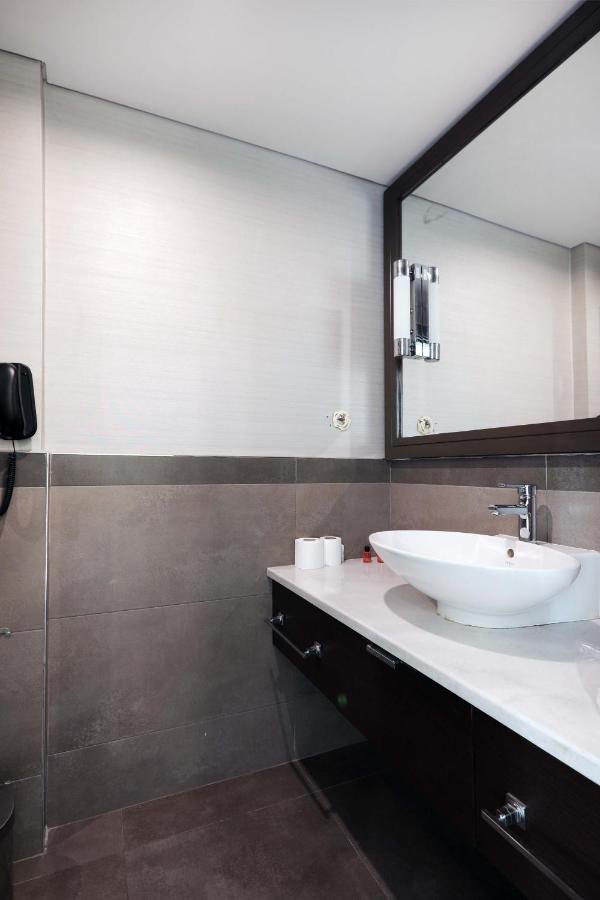 Four Winds Hotel Истанбул Екстериор снимка
